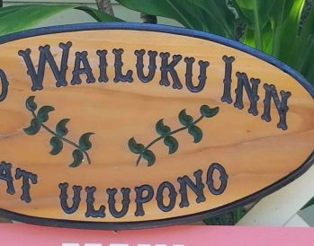 Old Wailuku Inn Sign